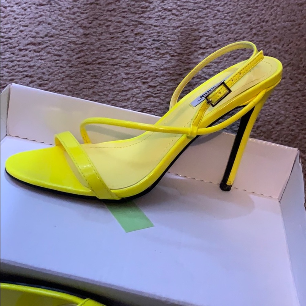 Yellow Sandal heel